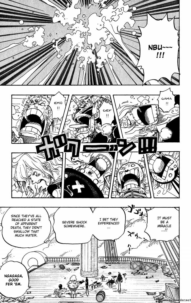 Read One Piece Chapter 424 : Escape Ship - Manganelo